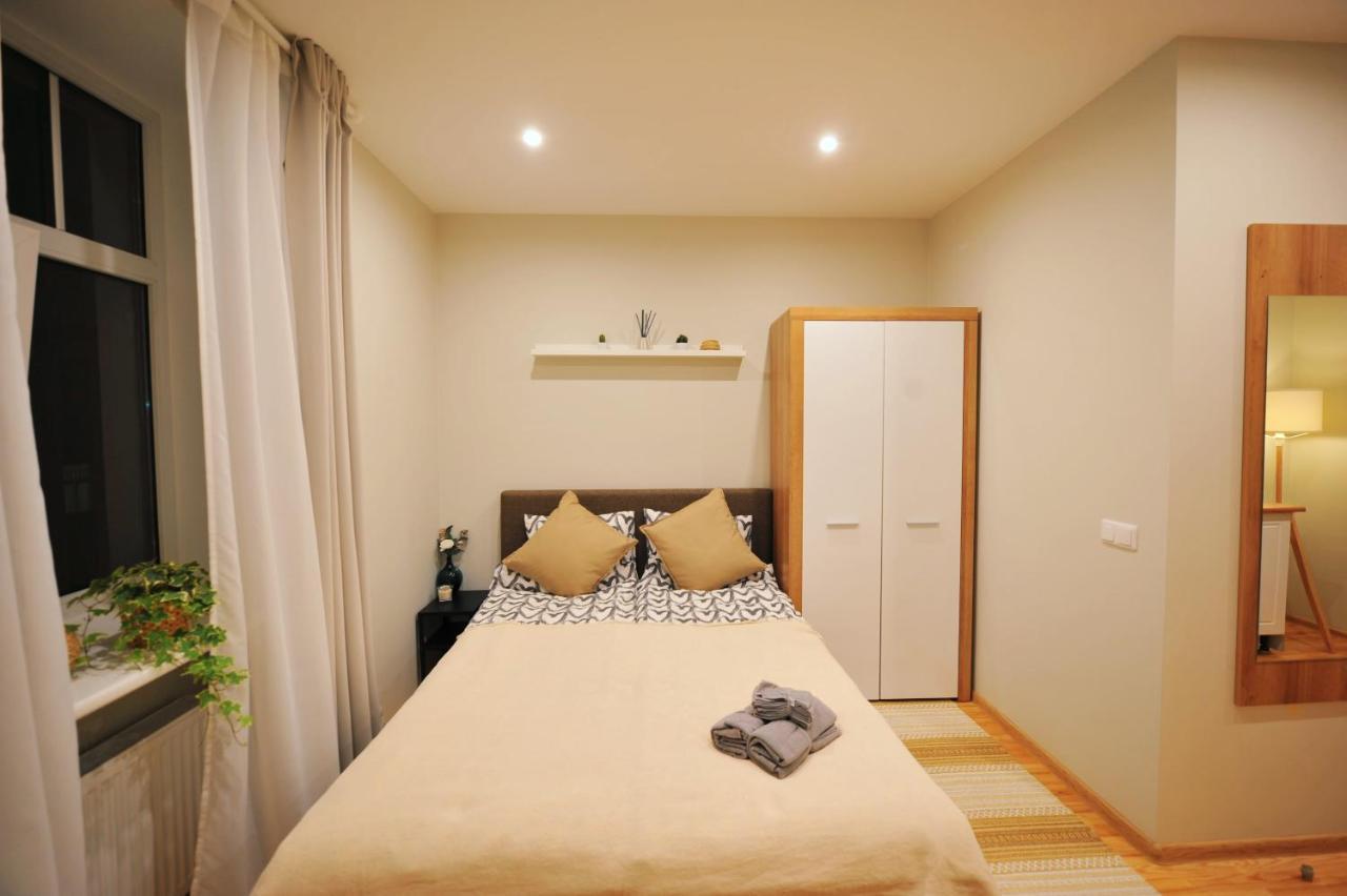 Central Comfort At Hanzas Residence, Stay Near Cafes, Bars, Museums & Esplanade 리가 외부 사진