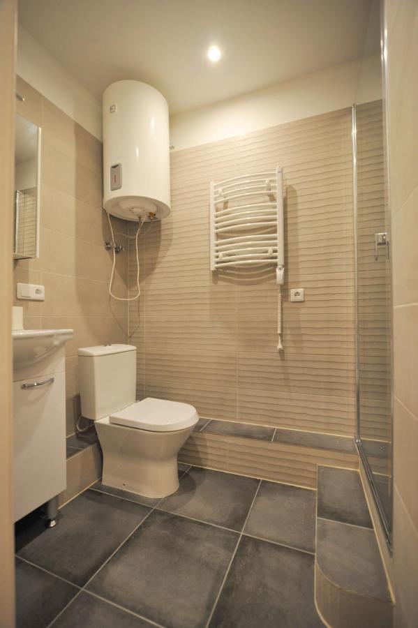 Central Comfort At Hanzas Residence, Stay Near Cafes, Bars, Museums & Esplanade 리가 외부 사진
