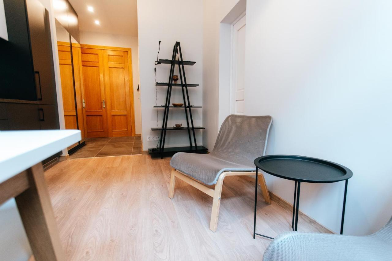 Central Comfort At Hanzas Residence, Stay Near Cafes, Bars, Museums & Esplanade 리가 외부 사진