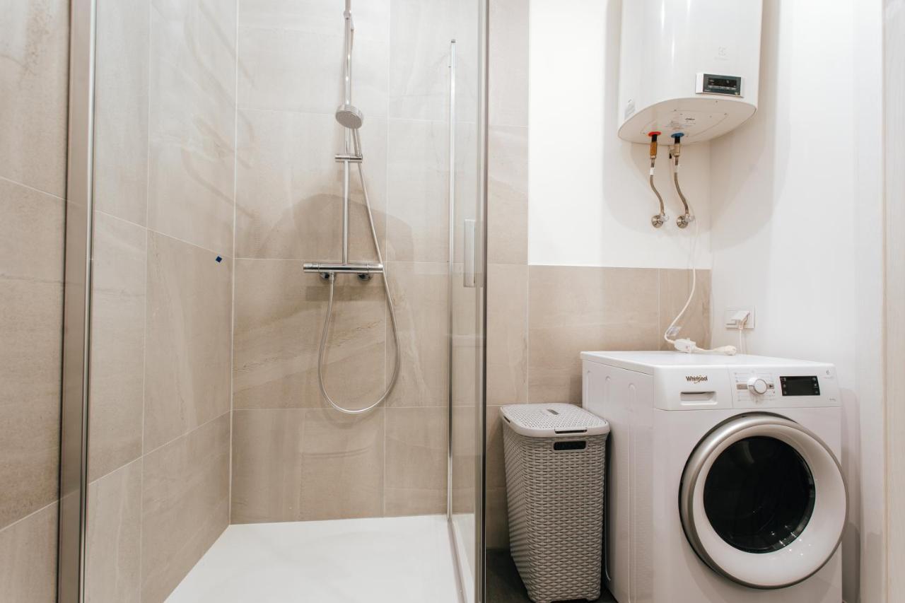 Central Comfort At Hanzas Residence, Stay Near Cafes, Bars, Museums & Esplanade 리가 외부 사진